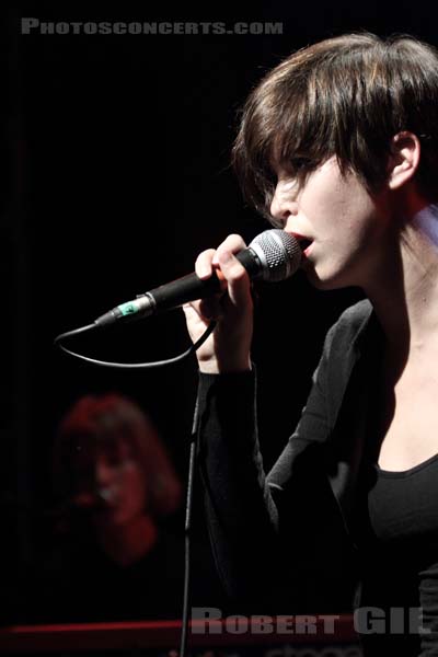 THE JEZABELS - 2011-09-15 - PARIS - La Fleche d'Or - 